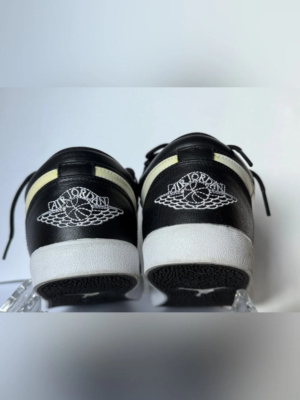 Air Jordan 1 V.2 Low Leather Black White Sneaker Men's Size 10.5 584794-010
